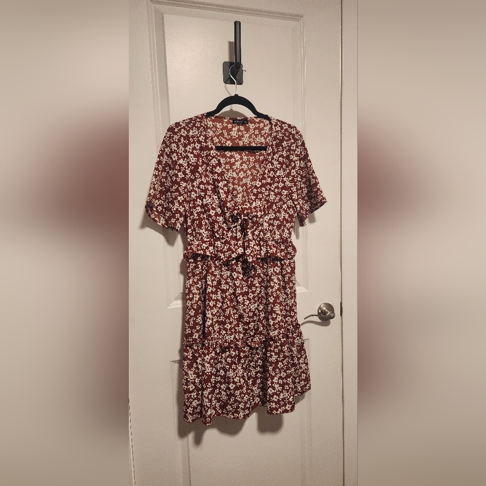 Shein Curve OXL, Brownish Red with white and blue flowers, never worn